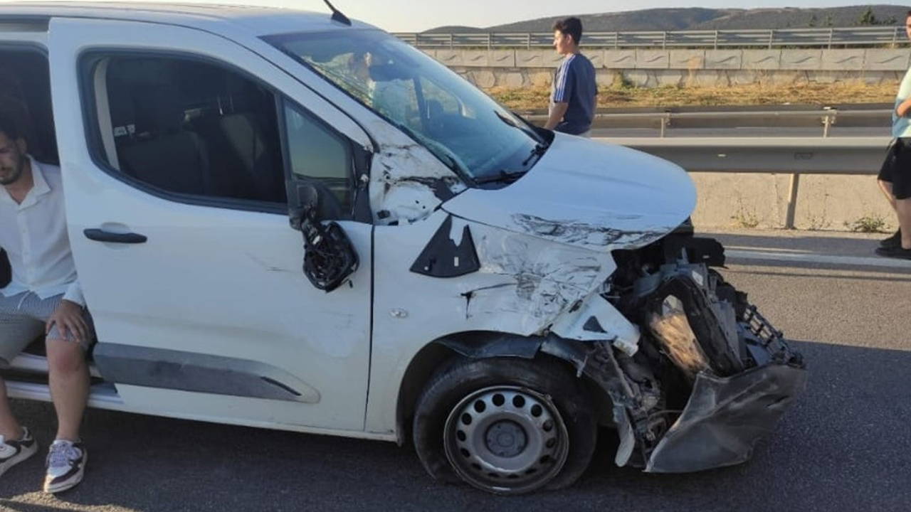 Balıkesir Yolunda Çok Araçlı Kaza: 1 Yaralı