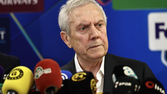 Aziz Yıldırım'dan Sürpriz Güven Mesajı: 'Herkes Gider, O Kalır'