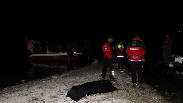 Balık tutmaya gittiği baraj gölünde boğuldu.