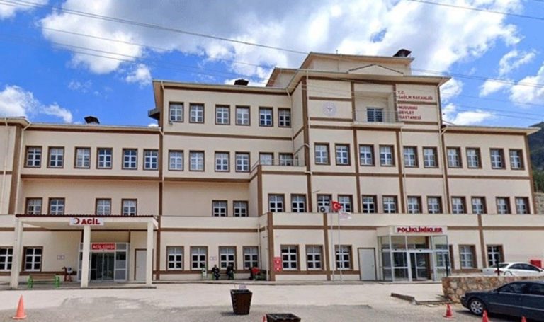 Sahada kan donduran kaza: Arkadaşını kalbinden bıçakladı! – Türkiye’den son dakika haberleri