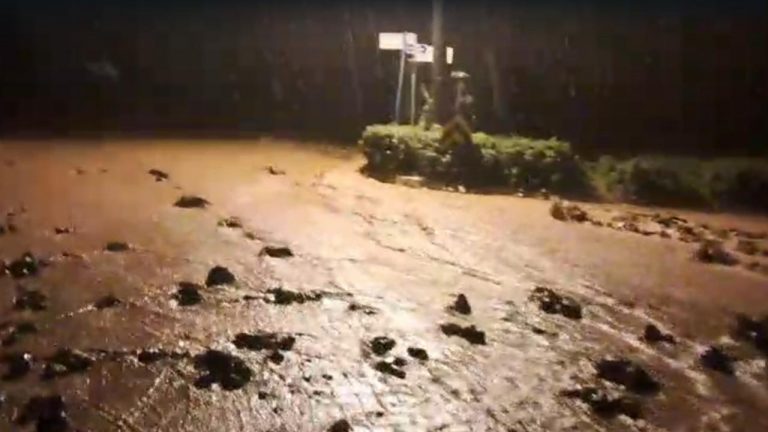 Marmaris’te şiddetli yağış etkili oldu – Son Dakika Haberleri