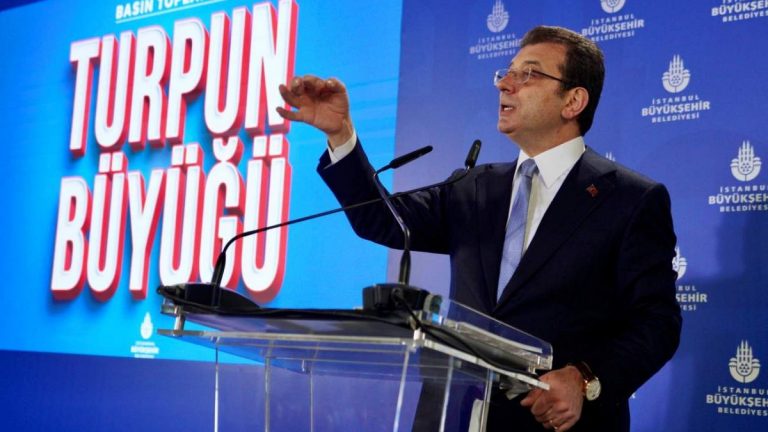 İmamoglu beyan için mahkemede: Mansur Yavaş da desteklemeye geldi