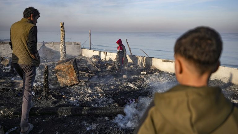 İsrail, Hamas’ın anlaşma taslağını onayladığı gün Gazze’ye saldırdı: En az 18 kişi öldü