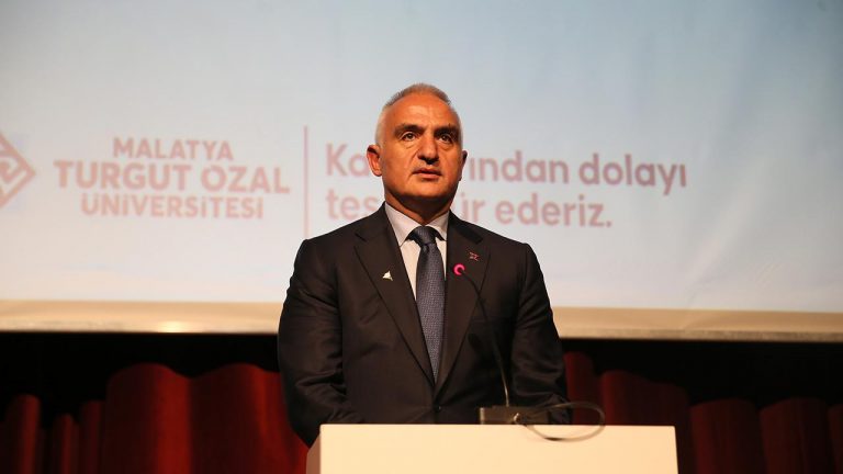 “Yarınları barış ve refah içinde inşa etmeye devam edeceğiz.”