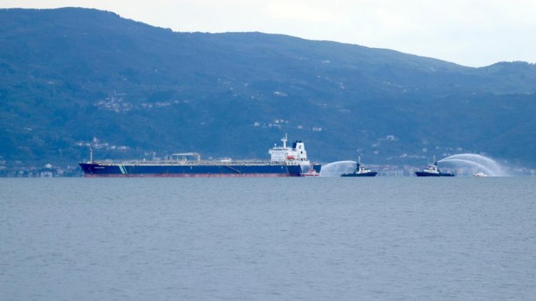 Kocaeli’nin petrol tankerinde yangın – son dakika haberleri