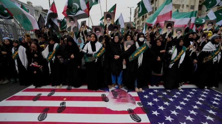 Pakistan’ın Trump ‘açmazı’: Dün Nobel önerisi bugün kınama