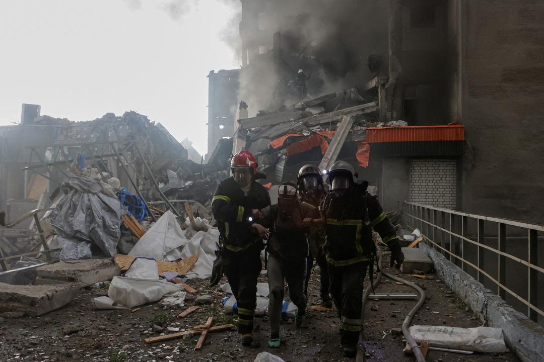 2025-06-07T052941Z_670247452_RC2GXEAOOOPAN2_RTMODP_3_UKRAINE-CRISIS-ATKACK-KHARKIV