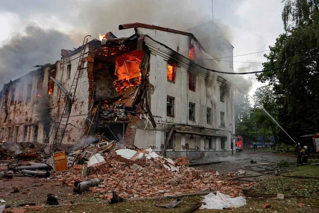 2025-06-07T053305Z_50423668_RC2FXAA1ZRQT_RTMODP_3_UKRAINE-CRISIS-ATKACK-KHARKIV