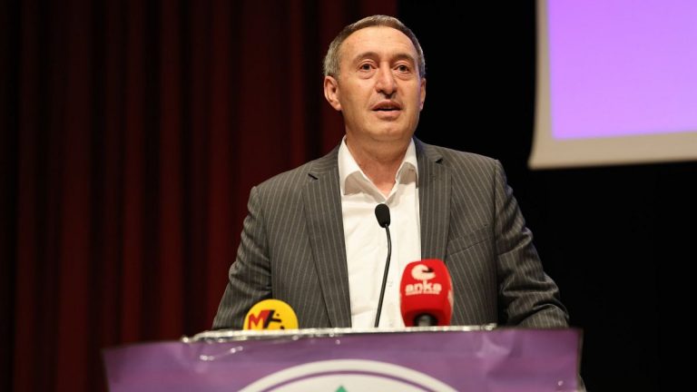 Tuncer Bakırhan: ‘Masada CHP olursa belki de İmamoğlu dışarıda olacak’