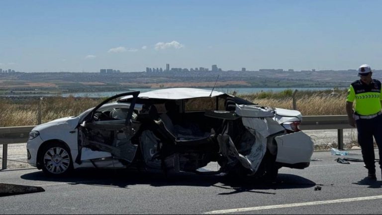 Çatalca’da otomobil bariyere çarptı, 1 asker hayatını kaybetti