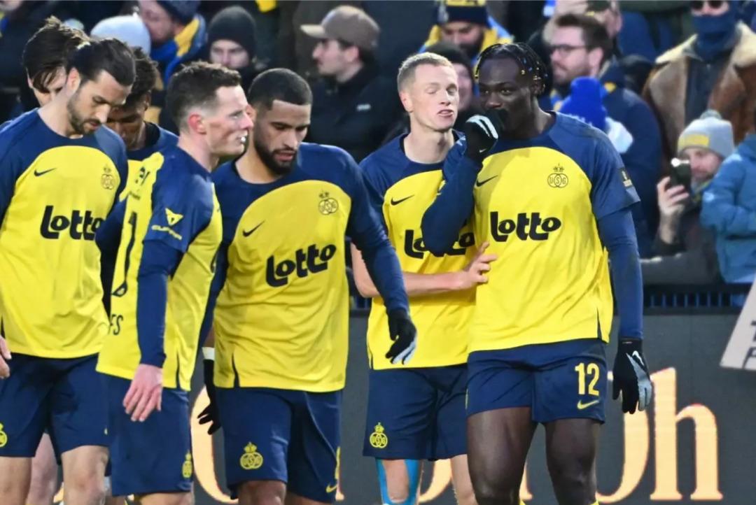 Union SG maçına saatler kala Osimhen Okan Buruk ile görüştü! İşte maçın muhtemel 11 leri ve tüm detaylar 10